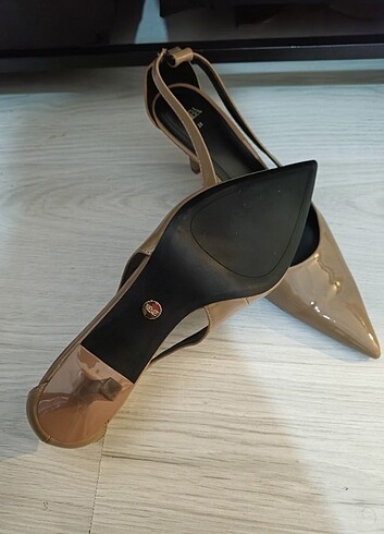 38 Beden Zara kısa topuk stiletto