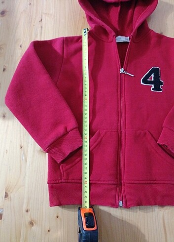 7 Yaş Beden kırmızı Renk Zara fermuarlı sweatshirt 