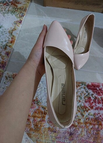 38 Beden Stiletto Pudra