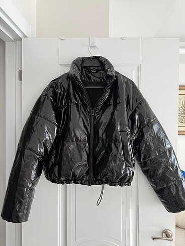 H&M H&M parlak şişme mont
