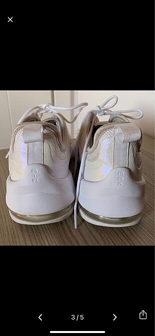 38,5 Beden Nike air axis