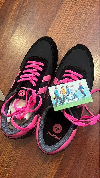 39 Beden pembe Renk Orjinal Hummel