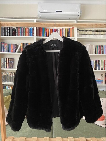 Zara Suni Siyah Kürk