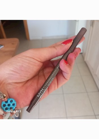 NYX NYX Uzun Süre Kalıcı Kahverengi Göz Kalemi 07 Deepest Brown