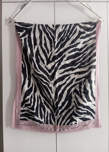 Pembe Kenarlı Gri Zebra Desenli Kadın Fular
