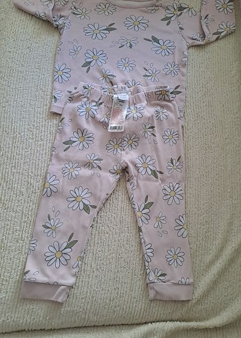 Pembe Çiçek Desenli Bebek Kız Takımı