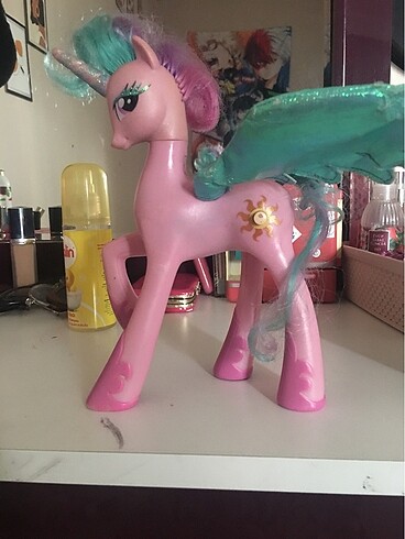 mlp pony prenses celestia calisiyor orjinal