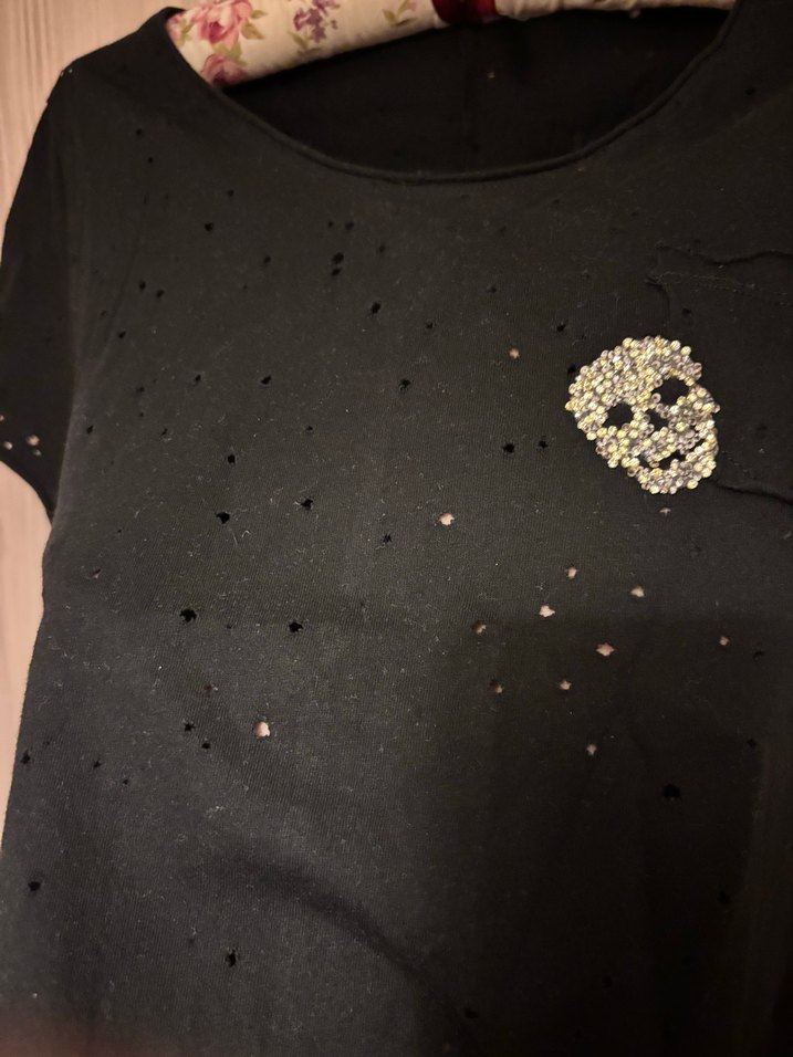 Addax Siyah Kısa Kollu Goth İşleme Tişört - Görsel 3