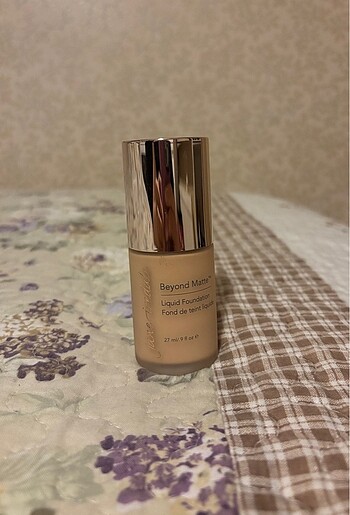 Diğer Jane Iredale Beyond Matte Fondöten