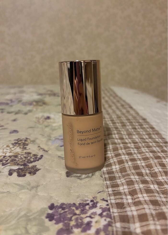 Jane Iredale Beyond Matte Fondöten - Görsel 2