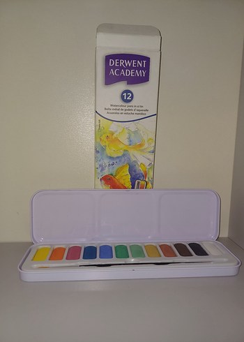 Derwent Academy 12'li Suluboya Kalemi