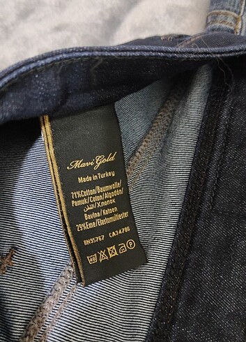 29 Beden lacivert Renk Mavi jeans kot.