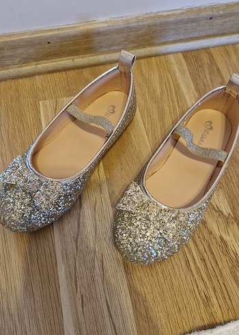 Kızlar İçin Altın Renkli Simli Babet Ayakkabı - Görsel 2