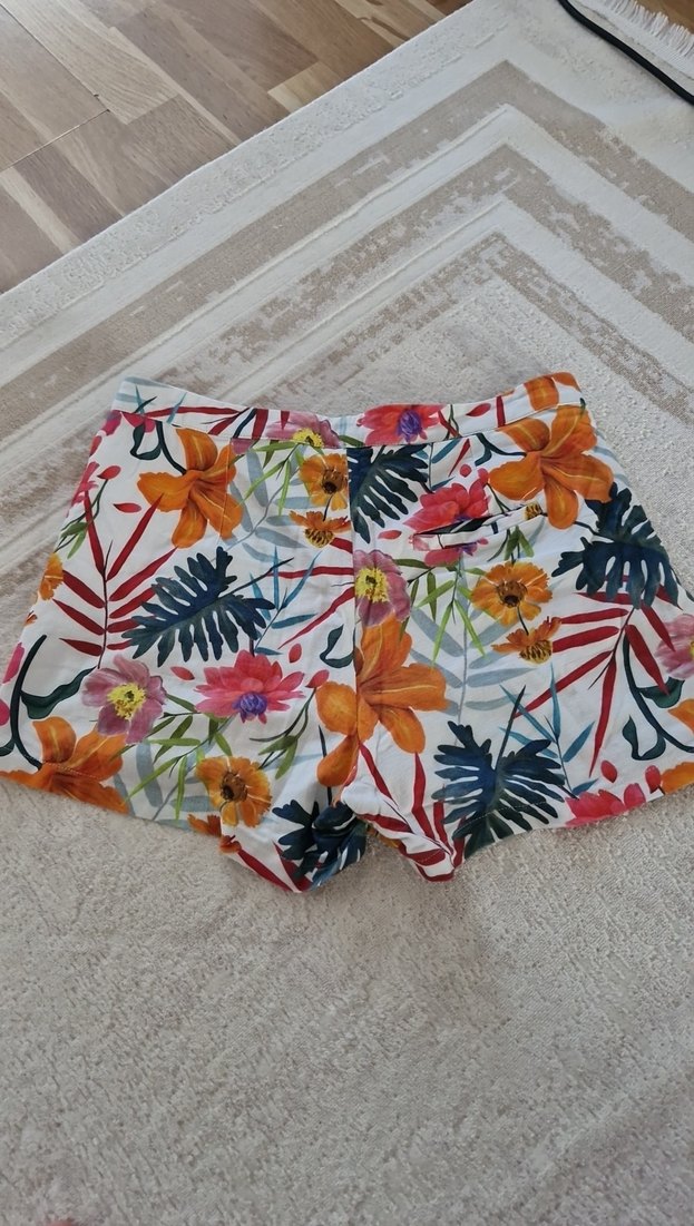 Çiçek Desenli Bohem Mini Şort - Görsel 4