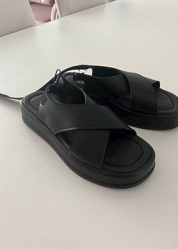 Siyah Platform Topuklu Kadın Sandalet