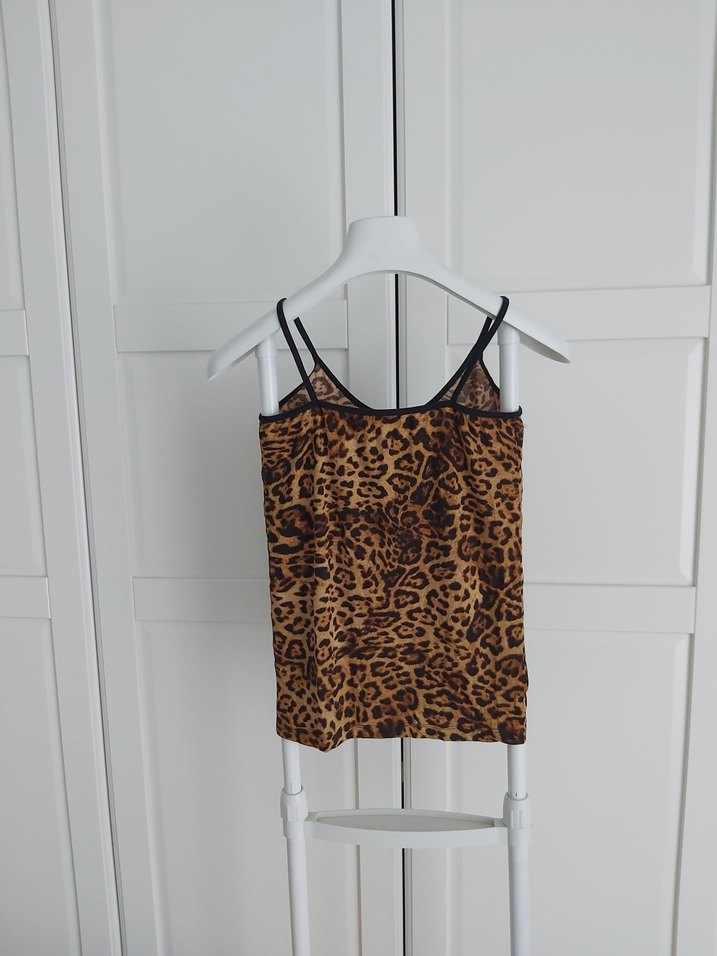 Siyah Askılı Leopar Desenli Kadın Atlet - Görsel 2