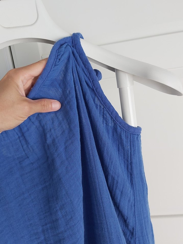 Yeni Mavi Müslin Askılı Elbise - Görsel 3