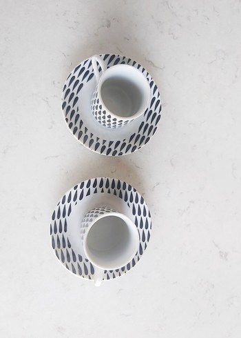 Gri Desenli Beyaz Porselen Fincan Takımı - Görsel 2