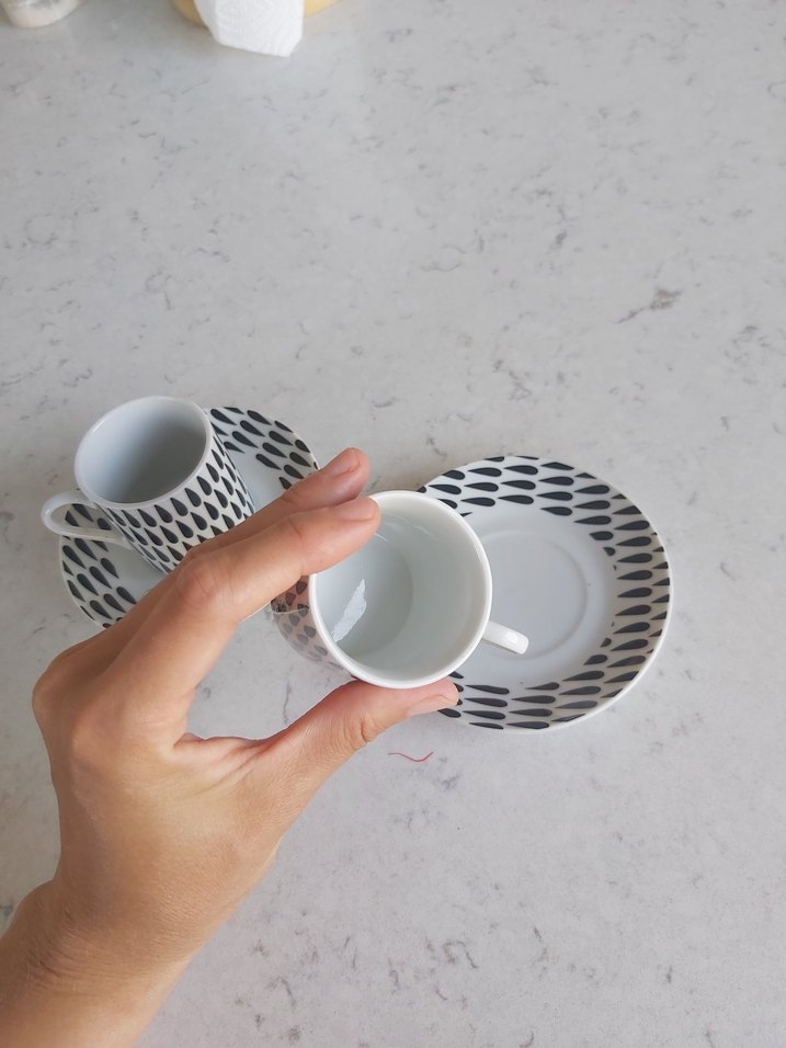 Gri Desenli Beyaz Porselen Fincan Takımı - Görsel 3
