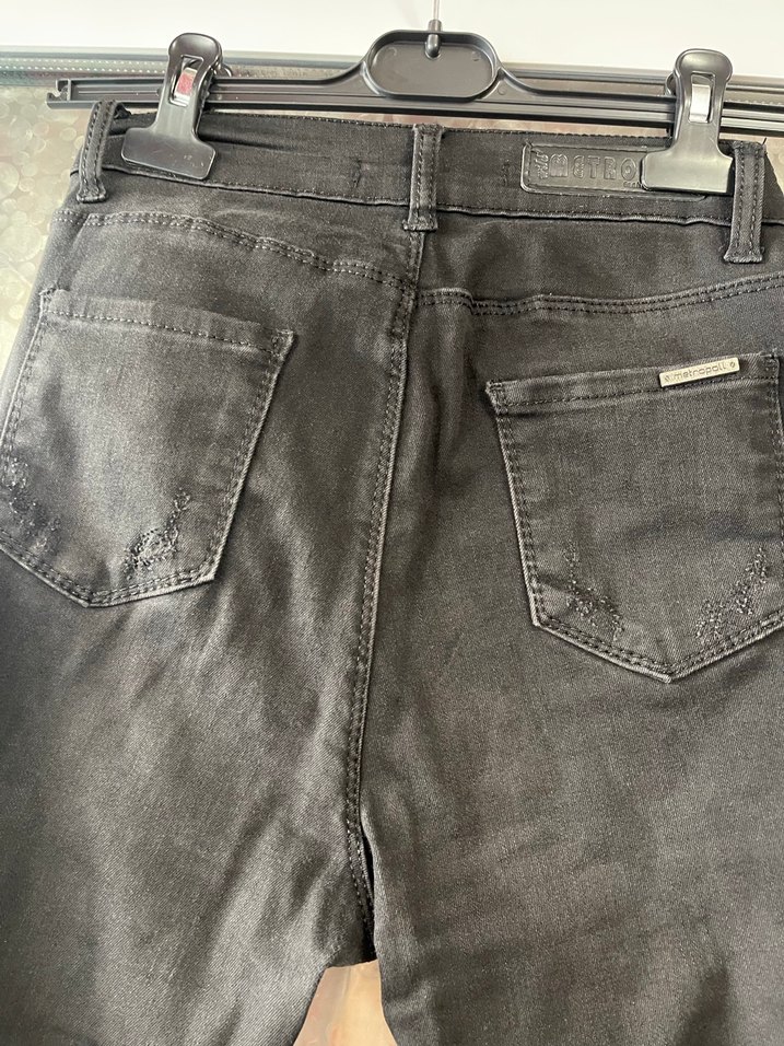 Siyah Yırtık Detaylı likralı Kot Pantolon - Görsel 4