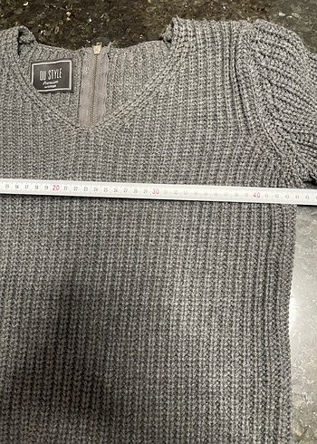 Gri V Yaka Örgü Kadın Kazak - Görsel 4