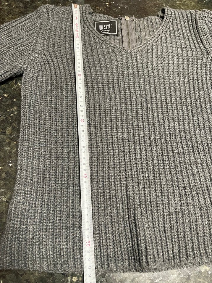 Gri V Yaka Örgü Kadın Kazak - Görsel 5