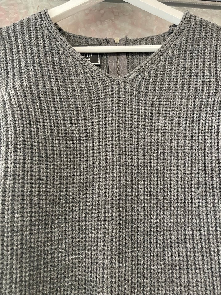 Gri V Yaka Örgü Kadın Kazak - Görsel 2