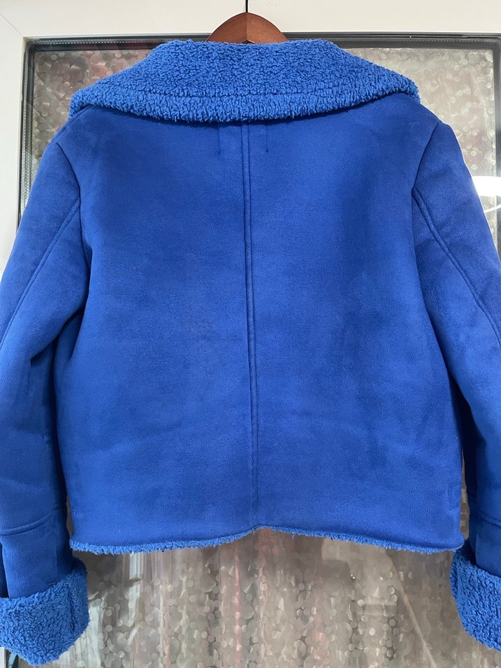 Mavi Kürklü Kısa Kadın Ceket - Görsel 3