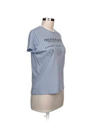 Pull and Bear Pull and Bear T-shirt %70 İndirimli.