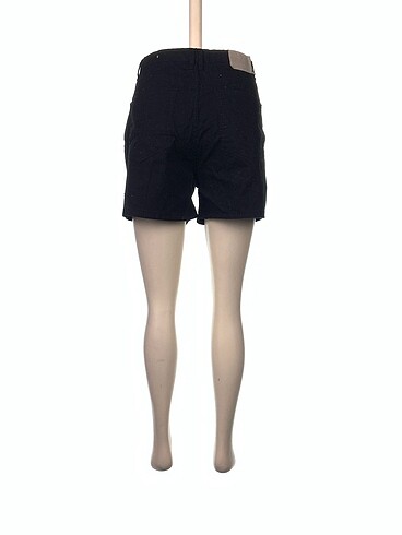 36 Beden Pull and Bear Jean / Kot Şort %70 İndirimli.