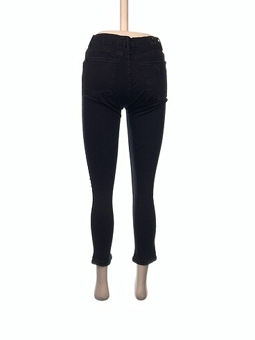 30 Beden Guess Jean / Kot %70 İndirimli.