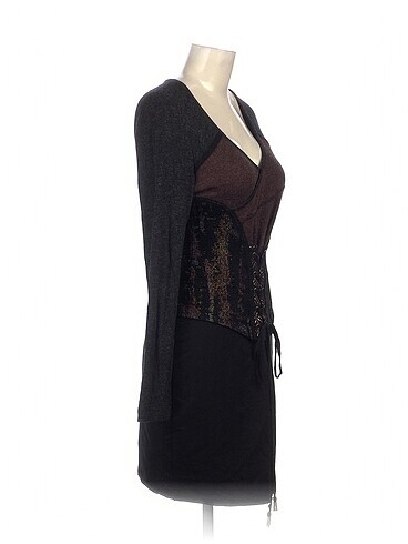 Diğer PreLoved Kısa Elbise %70 İndirimli.