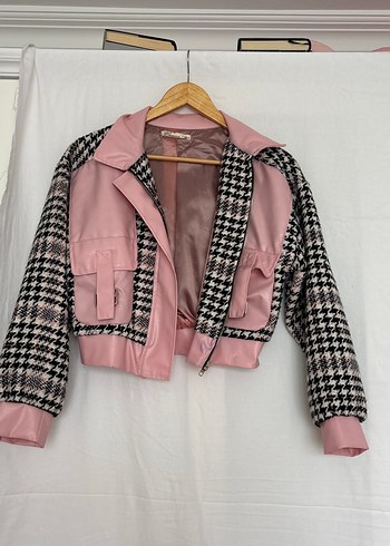 Düğmeli Pembe Mini Ceket