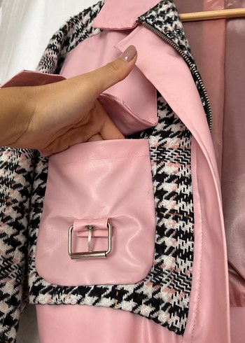 s Beden Düğmeli Pembe Mini Ceket