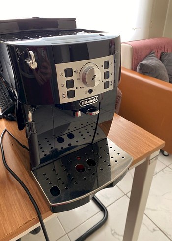DeLonghi Siyah Kahve Makinesi - Görsel 2