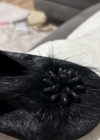 Siyah Kürklü Kadın Ev Terliği - Görsel 2