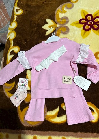 Pembe Kız Bebek Fırfırlı Uzun Kollu Takım - Görsel 2