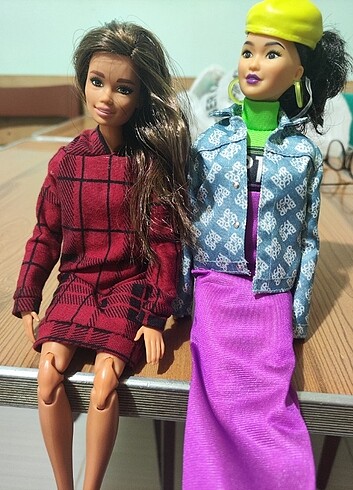 2 bebek bir arada Gamzeli esmer güzeli Barbie 