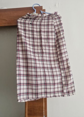 Pull and Bear Düğmeli Midi Ekose Kadın Etek
