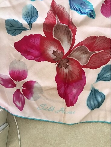  Beden çeşitli Renk Silk home eşarp