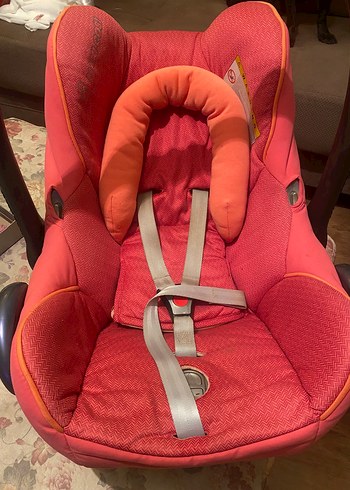9- 36 kg Beden Kırmızı Bebek Oto Koltuğu Gri Detaylı