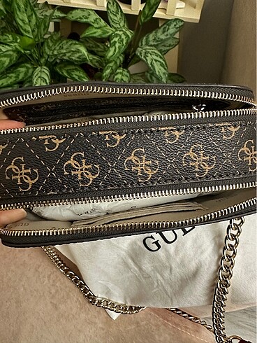 Guess Guess çanta sıfır ürün (hediye gelmişti)