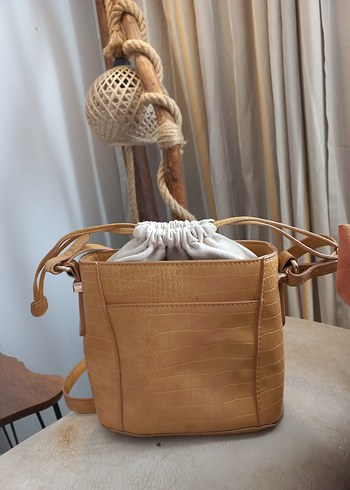 Accessorize Bej Deri Yılan Desenli Kadın Çanta