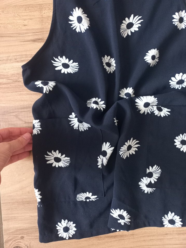 Çiçek Desenli Lacivert Kadın Salopet - Görsel 2