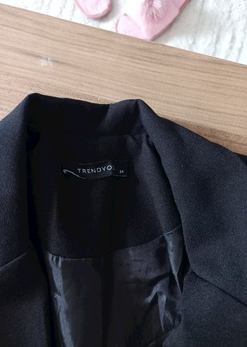 Siyah Düğmeli Kadın Keten Blazer - Görsel 4