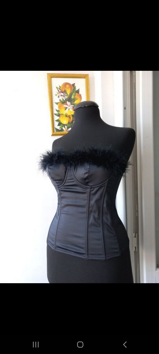 Siyah Kürklü Straplez Gotik Büstiyer - Görsel 3