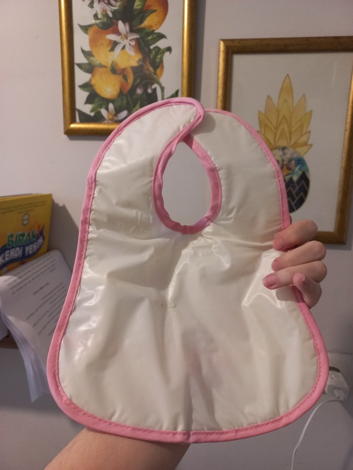 Pembe Baskılı Bebek Önlüğü - Görsel 4