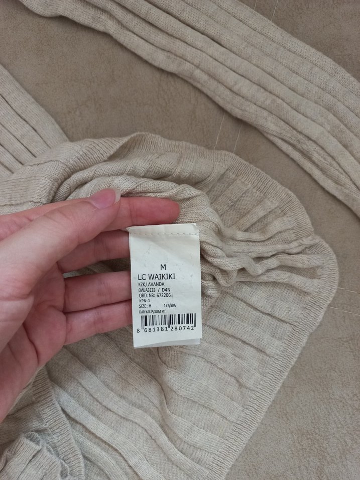 Bej Uzun Kollu Triko Kazak - Görsel 4