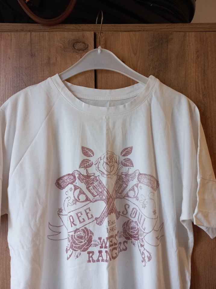 Bej Baskılı Kısa Kollu Kadın Tişört - Görsel 3