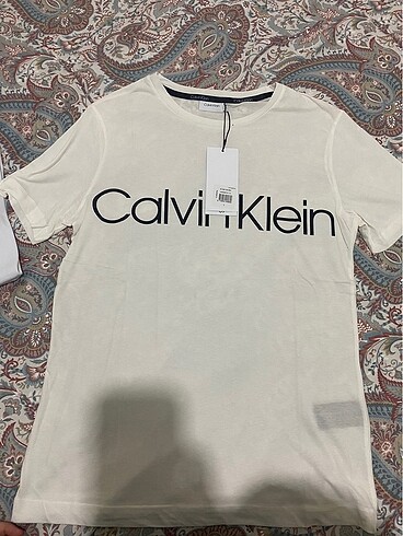 Calvin klein tişört